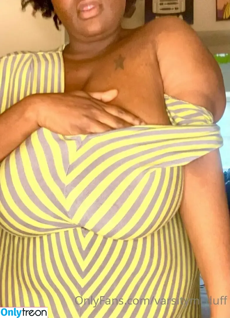 cherrycolaareola nude photo #0012 (warmflatcherrycola)