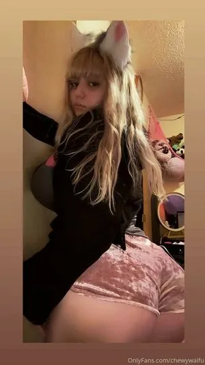 Chewys.melons / Chewy_waifu / chewtastic_chewy фото голая #0172