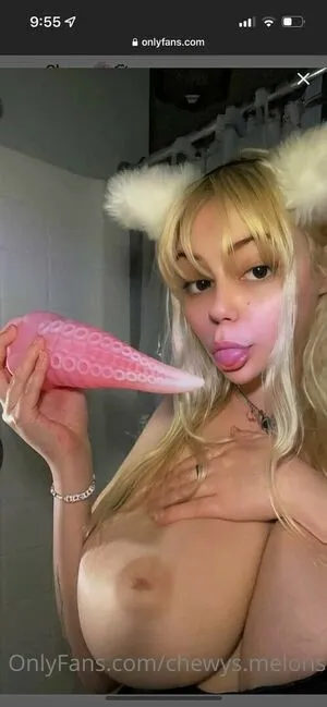 Chewys.melons / Chewy_waifu / chewtastic_chewy фото голая #0320