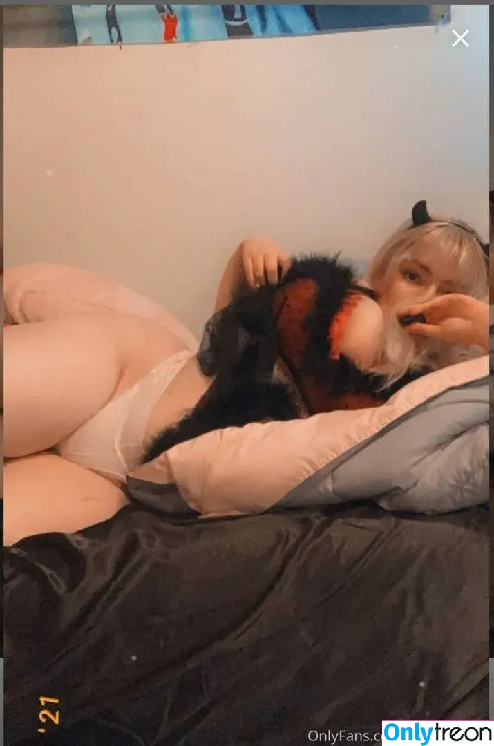 Chewys.melons голая photo #0122 (Chewy_waifu / chewtastic_chewy)