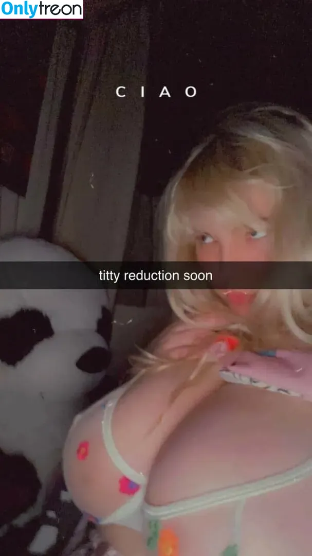 Chewys.melons голая photo #0187 (Chewy_waifu / chewtastic_chewy)