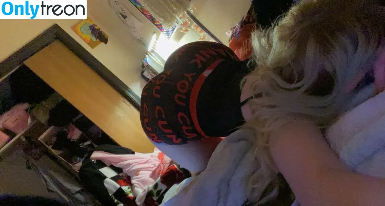 Chewys.melons голая photo #0225 (Chewy_waifu / chewtastic_chewy)
