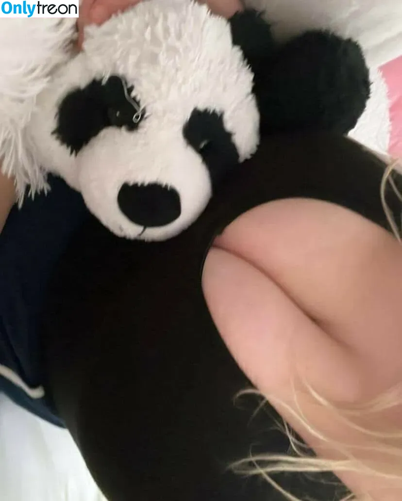 Chewys.melons голая photo #0314 (Chewy_waifu / chewtastic_chewy)