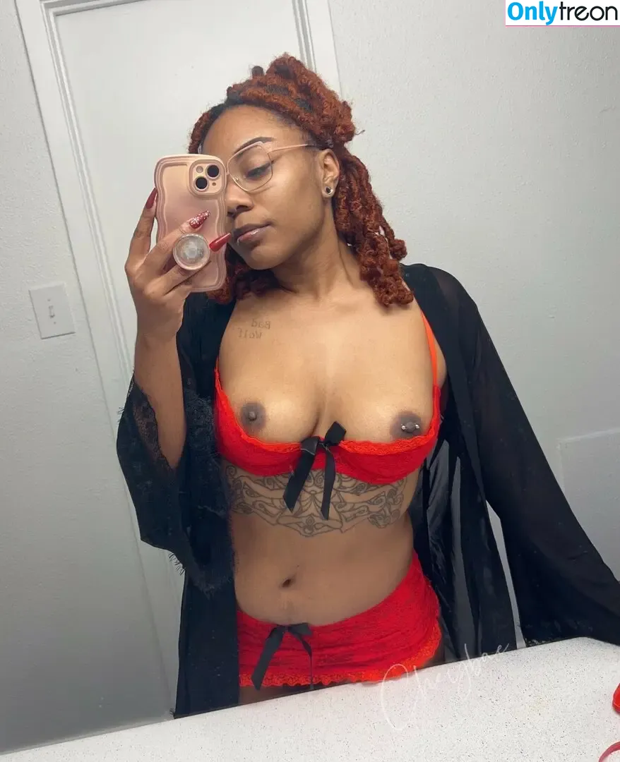 cheybae nude photo #0010 (cheybaaee / cheylaresende)