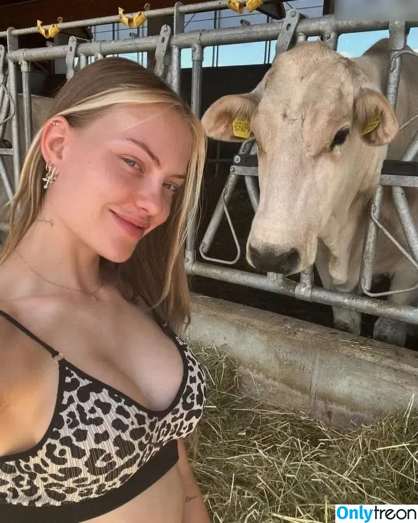 Cheyenne Ochsenknecht nude photo #0132 (Cheyenne Ochsenknecht)