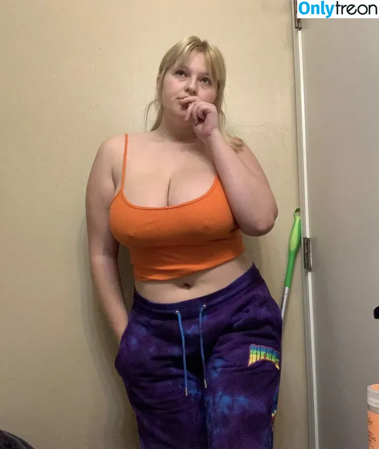 Cheyenne nude photo #0027 (cheybxbbles / cheyennecc_)