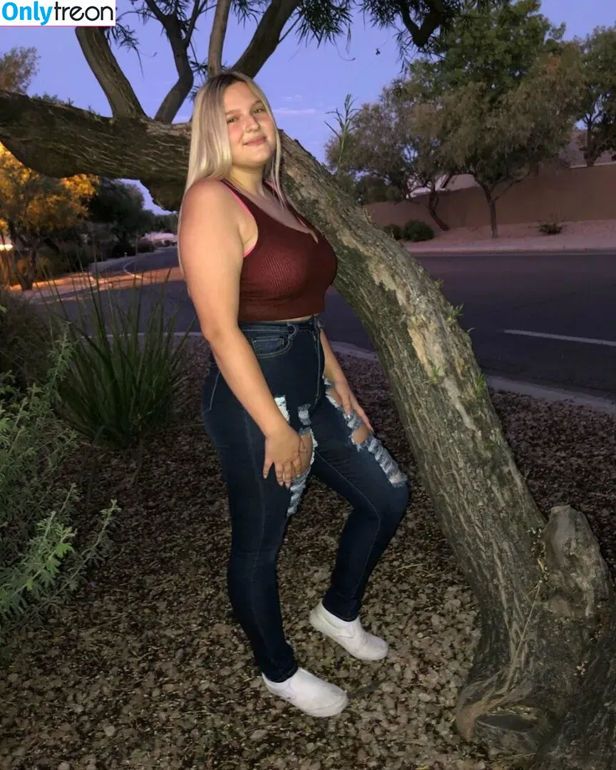 Cheyenne nude photo #0085 (cheybxbbles / cheyennecc_)