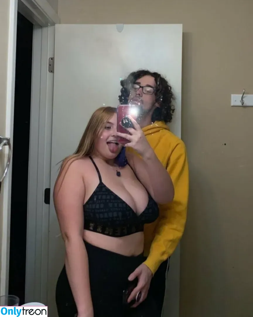 Cheyenne nude photo #0088 (cheybxbbles / cheyennecc_)