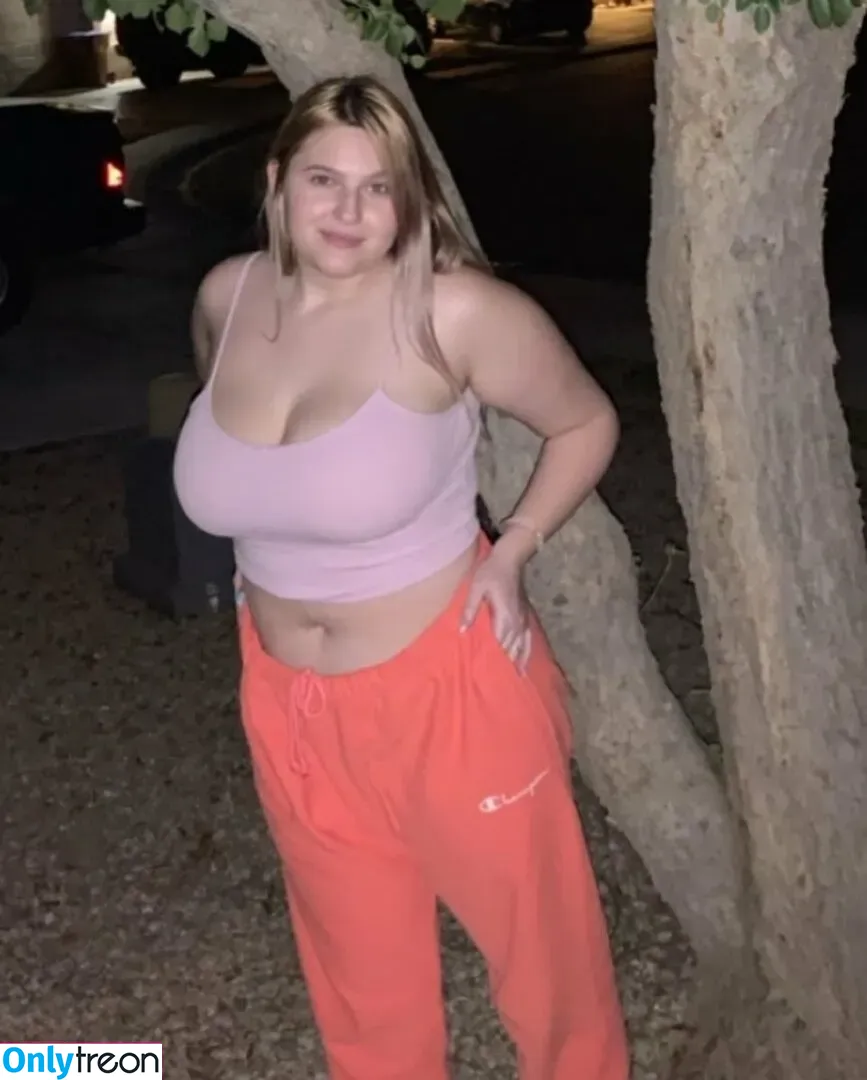 Cheyenne nude photo #0089 (cheybxbbles / cheyennecc_)