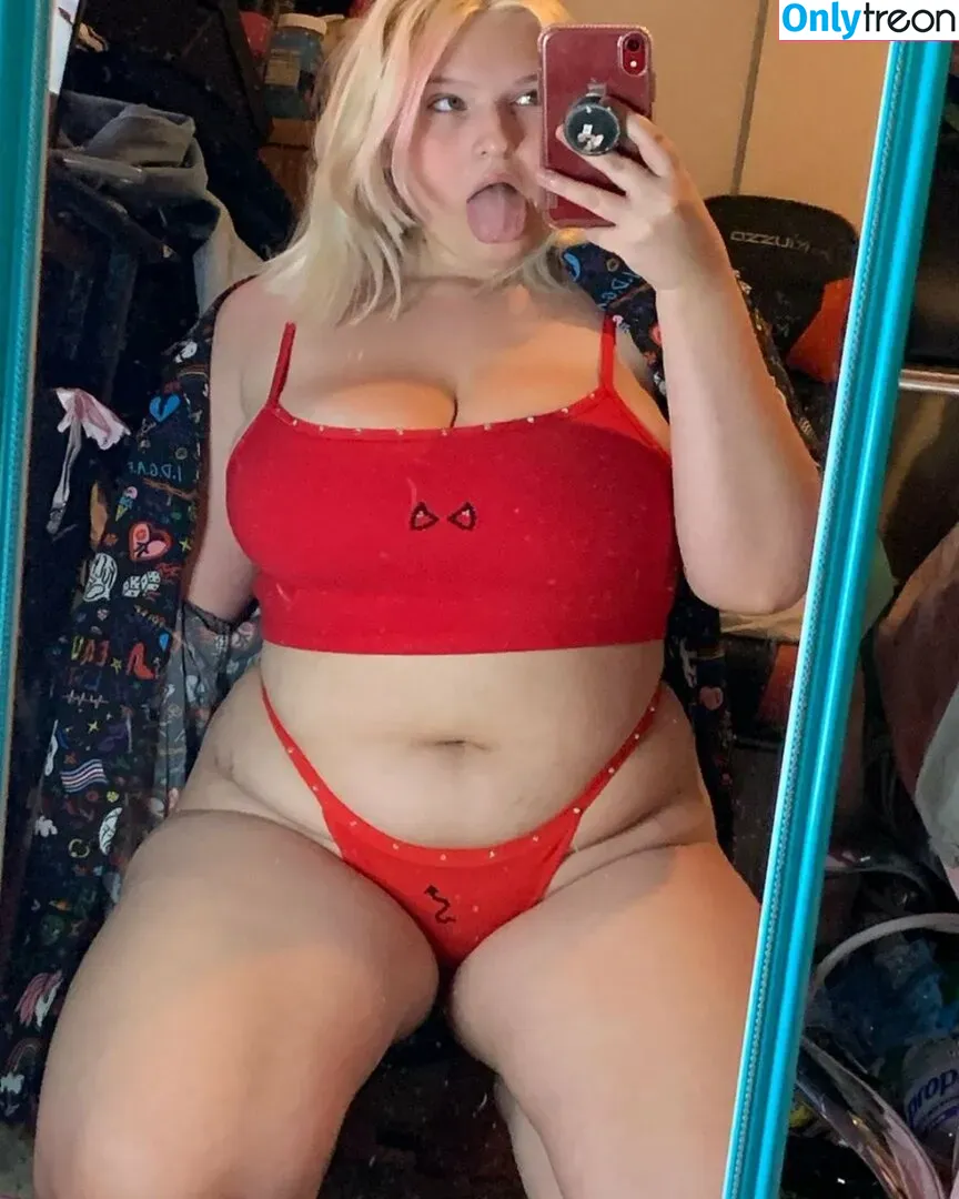 Cheyenne nude photo #0162 (cheybxbbles / cheyennecc_)