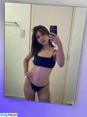 chi_chibabes / chi_chibabe nude photo #0002