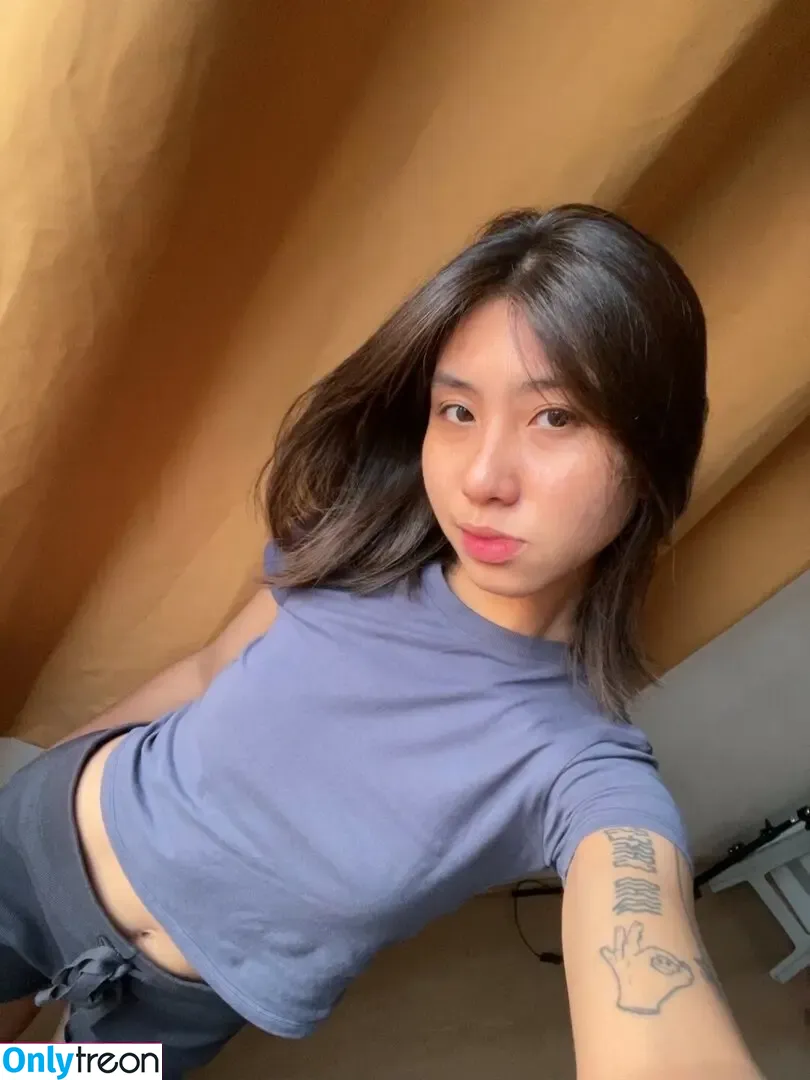 chi_chibabes nude photo #0003 (chi_chibabe)