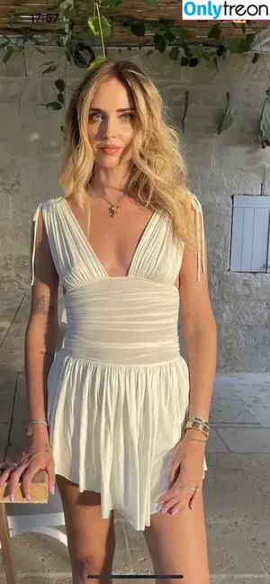 Chiara Ferragni / chiaraferragni / chiaraferragniof фото голая #0580