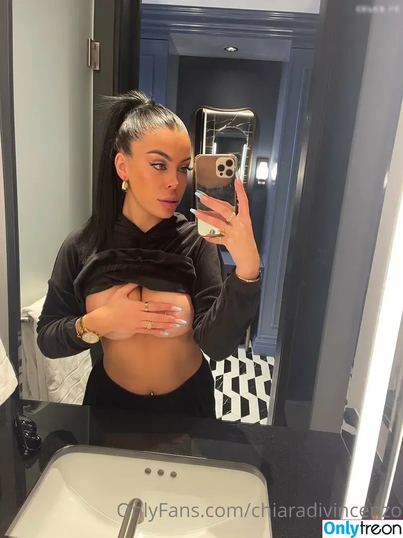 Chiaradivincenzo голая photo #0033 (chiara_di_vincenzo / germanbabeeee)