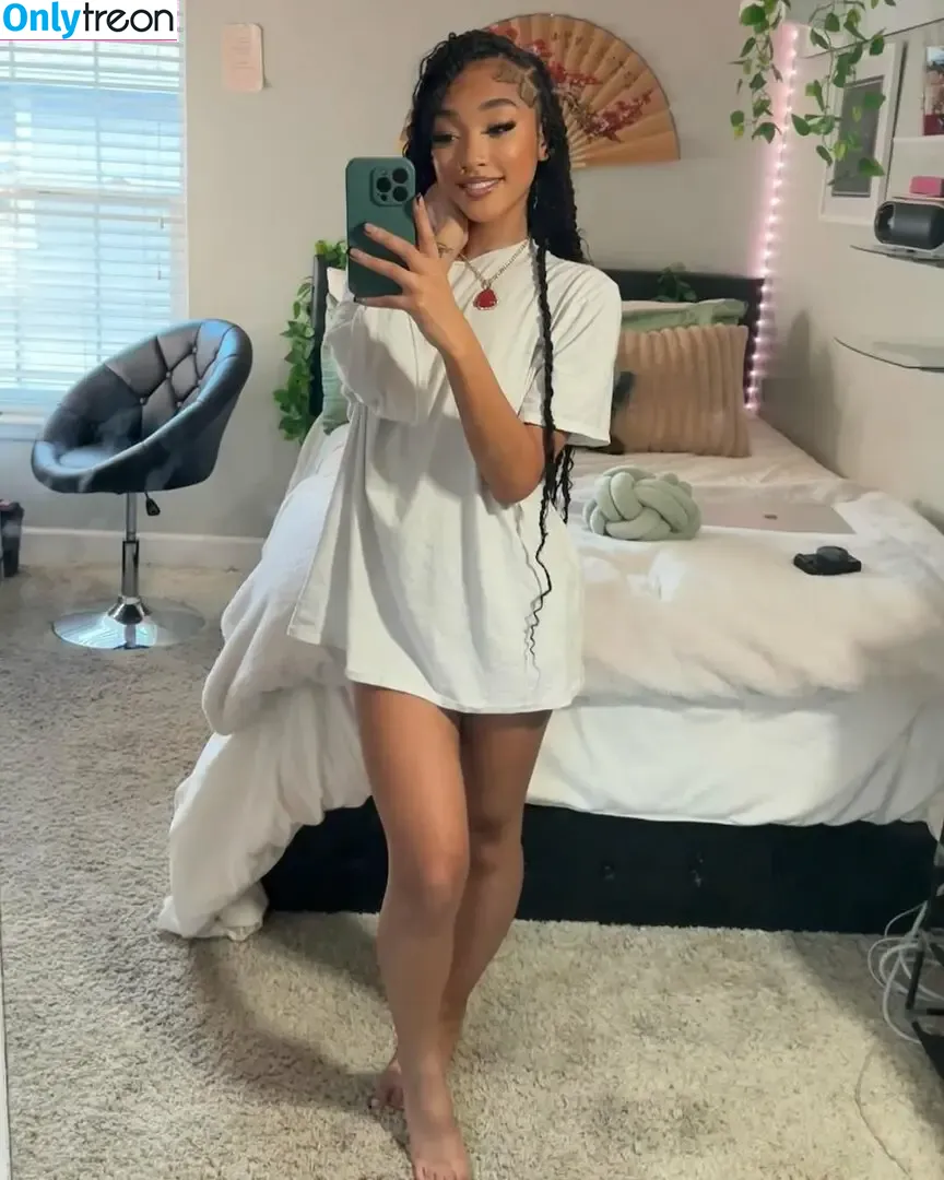 Chibichaz nude photo #0011 (chichisavij)