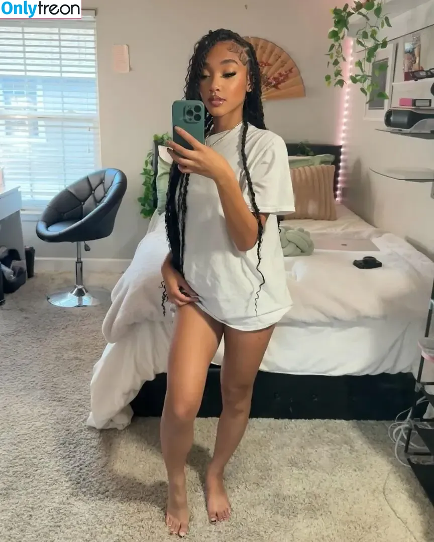 Chibichaz nude photo #0014 (chichisavij)