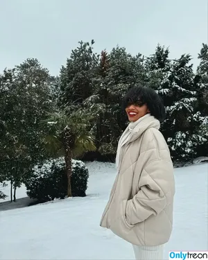 China Anne McClain / chinamcclain nude photo #0074