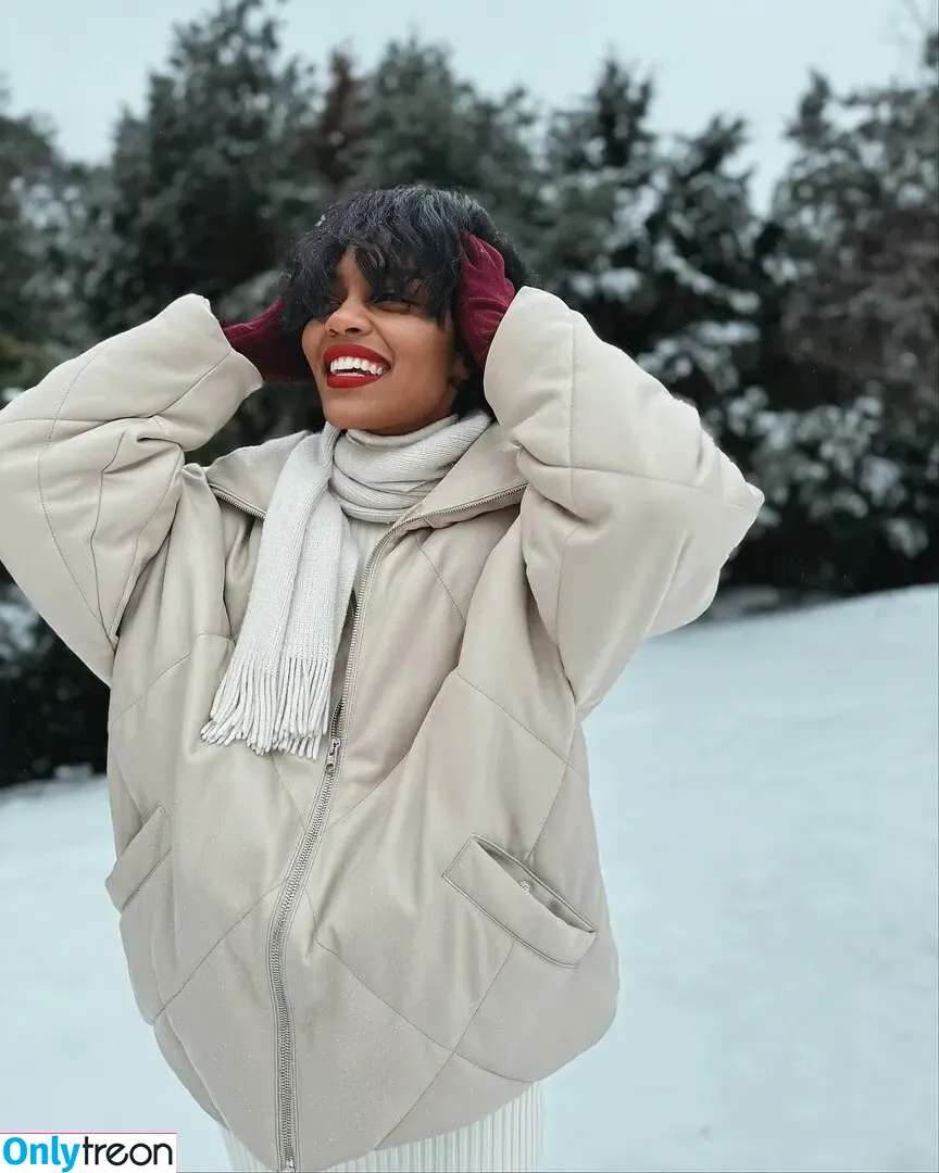 China Anne McClain nude photo #0073 (chinamcclain)