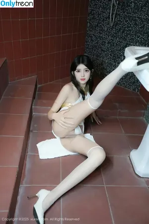 China Xiuren nude photo #2421
