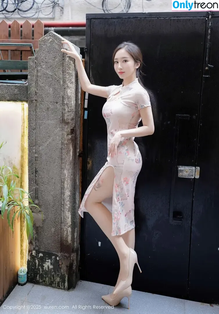 China Xiuren голая photo #2531 (China Xiuren)