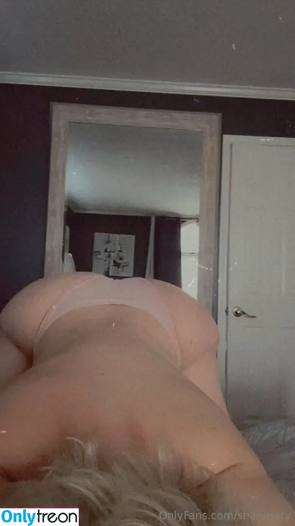 Chivelicious nude photo #0439 (martyloveswine)