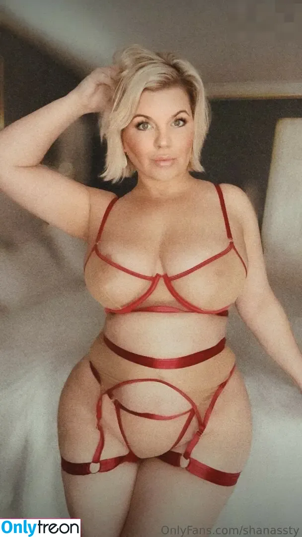 Chivelicious nude photo #0732 (martyloveswine)