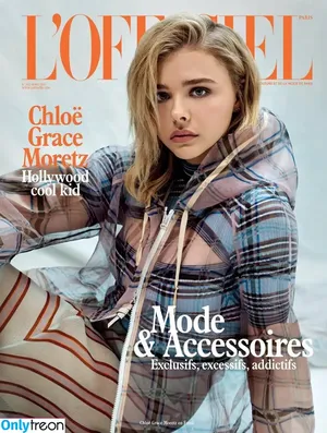 Chloë Grace Moretz / chloegmoretz nude photo #1062