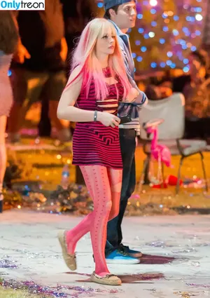 Chloë Grace Moretz / chloegmoretz nude photo #1068