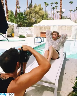 Chloë Grace Moretz / chloegmoretz nude photo #1158