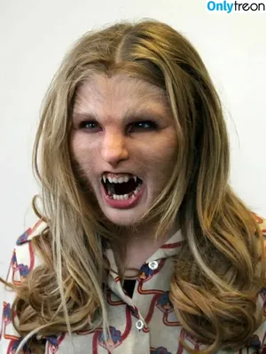 Chloë Grace Moretz / chloegmoretz nude photo #1177