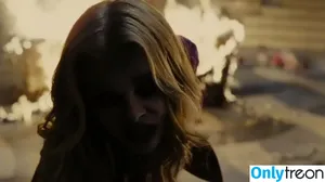 Chloë Grace Moretz / chloegmoretz nude photo #1179