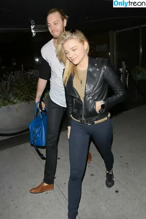 Chloë Grace Moretz / chloegmoretz nude photo #1195