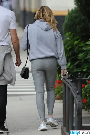 Chloë Grace Moretz / chloegmoretz nude photo #1288