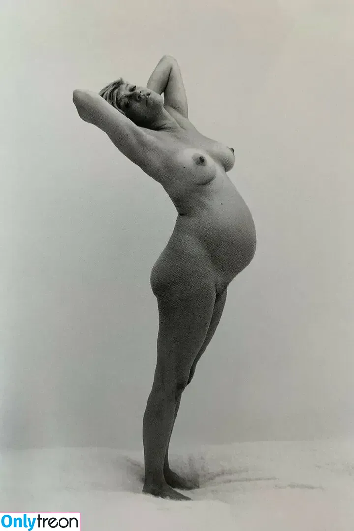 Chloë Sevigny nude photo #0048 (chloessevigny / officialchloes)