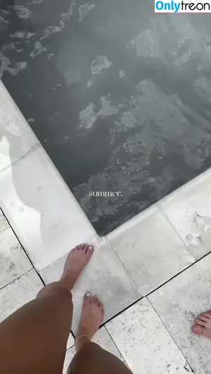  nude photo #0006