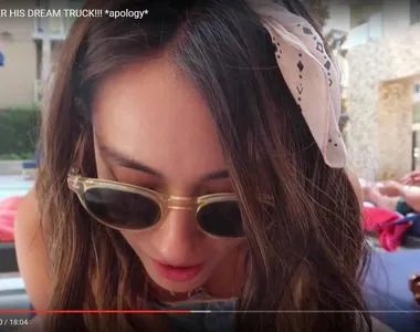 Chloe Bennet / chloebennet фото голая #0018