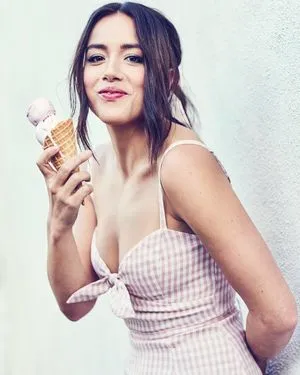 Chloe Bennet / chloebennet фото голая #0038