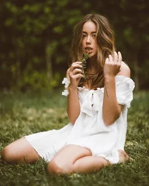 Chloe Bennet / chloebennet фото голая #0050