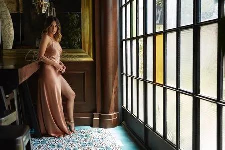 Chloe Bennet / chloebennet фото голая #0057