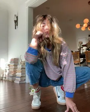 Chloe Bennet / chloebennet фото голая #0399