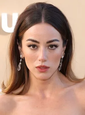 Chloe Bennet / chloebennet фото голая #0416