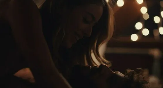 Chloe Bennet / chloebennet фото голая #0417