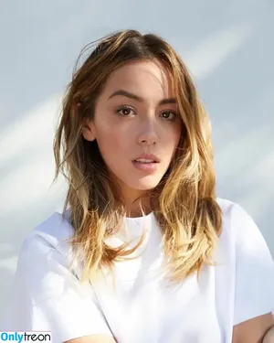 Chloe Bennet / chloebennet nude photo #0790