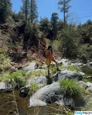 Chloe Bennet / chloebennet nude photo #0804