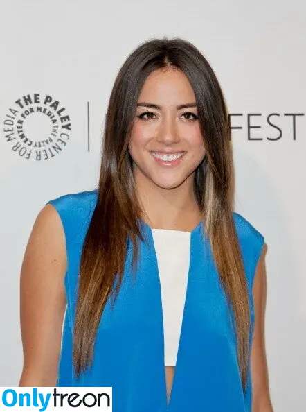 Chloe Bennet голая photo #0336 (chloebennet)