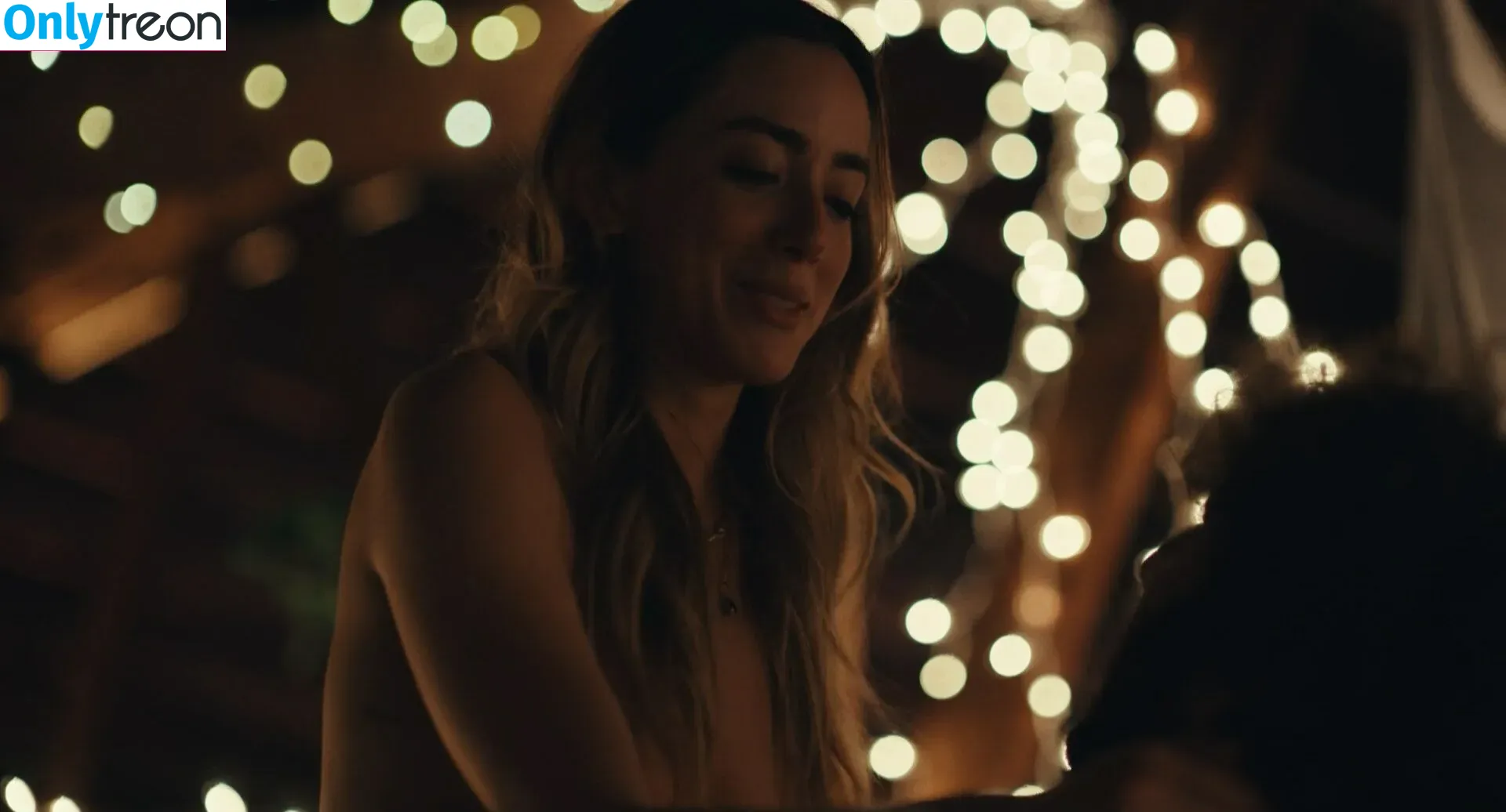 Chloe Bennet nude photo #0418 (chloebennet)