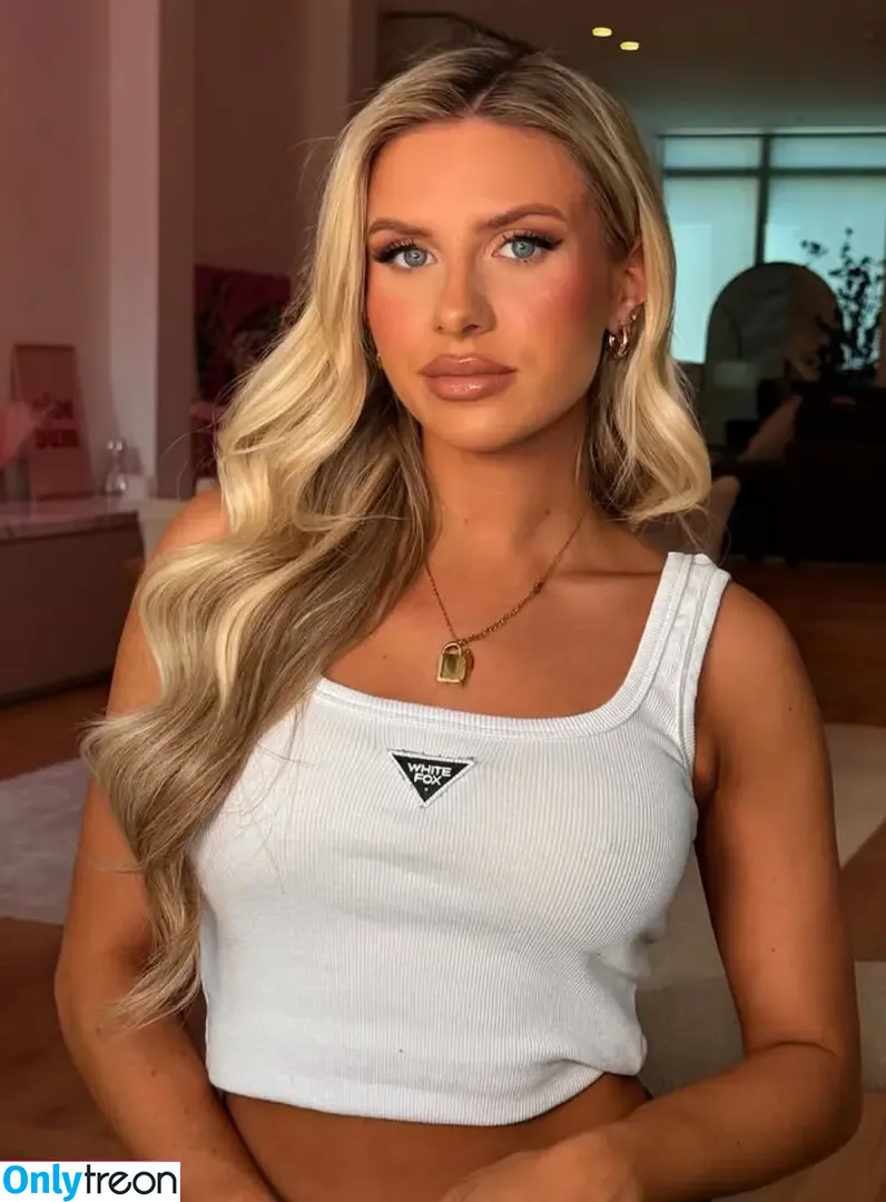 Chloe Burrows nude photo #0124 (chloeburrows)