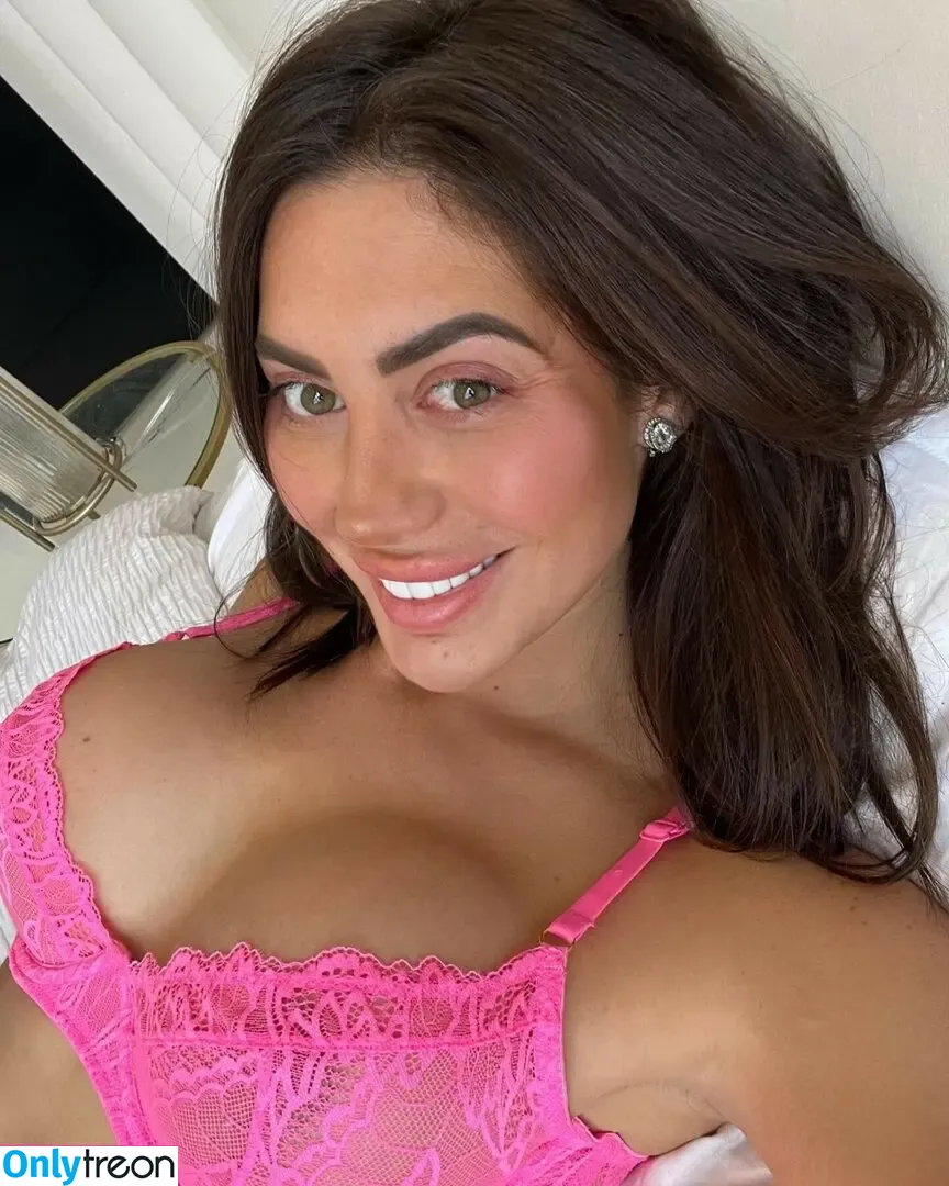 Chloe Ferry Geordie Shore голая photo #0052 (chloegshore1)