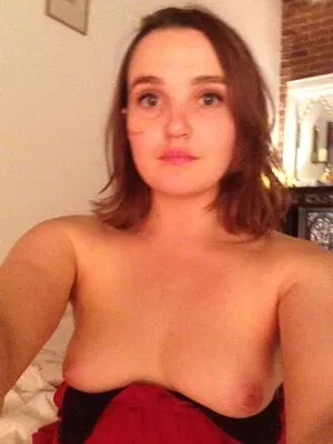 Chloe Fineman / chloeiscrazy nude photo #0021