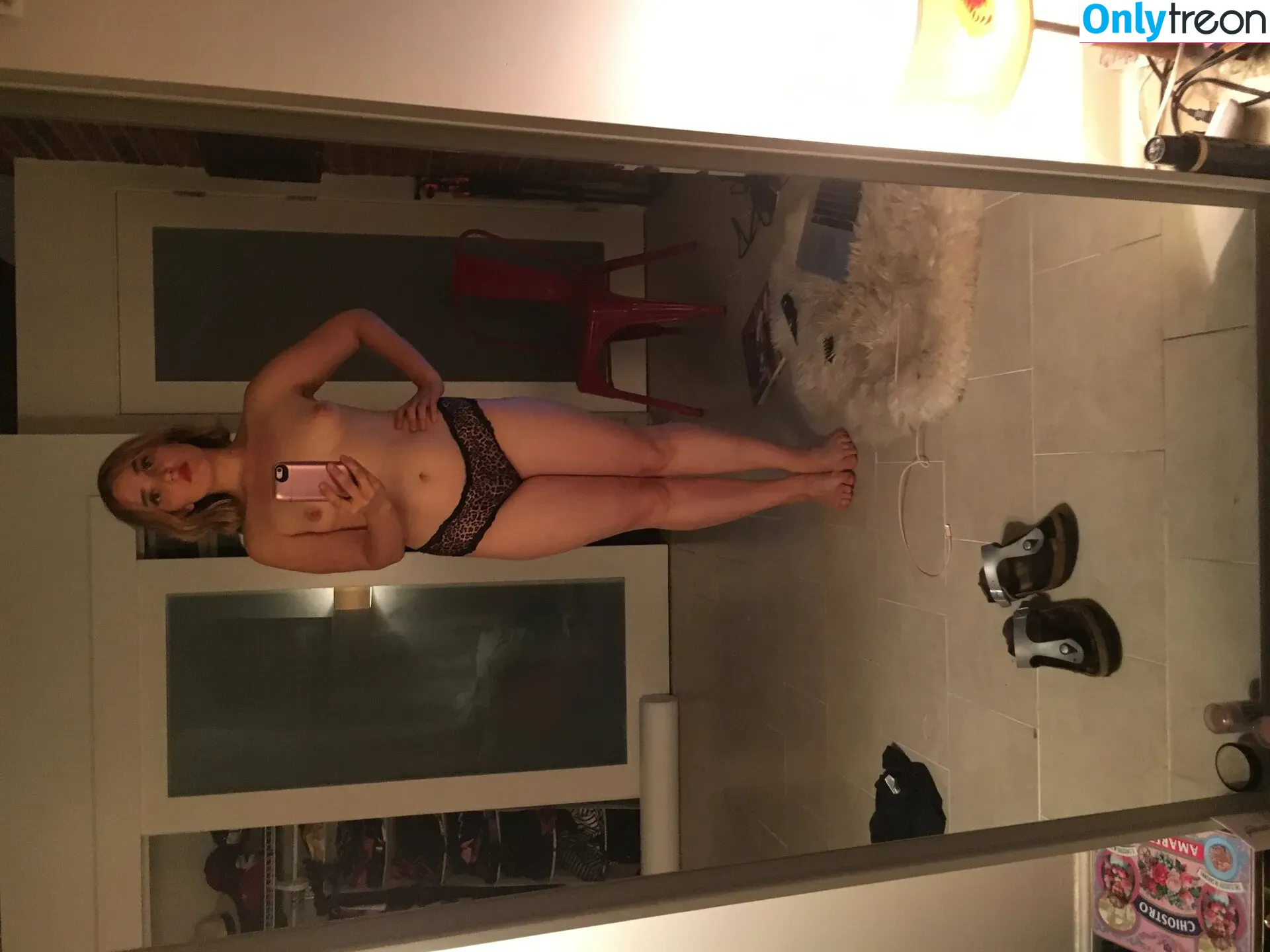 Chloe Fineman nude photo #0043 (chloeiscrazy)